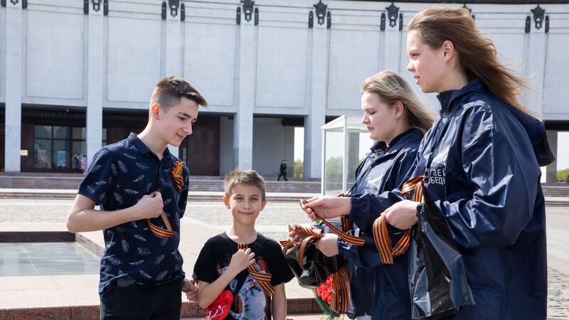 Файл:Георгиевская ленточка.jpg