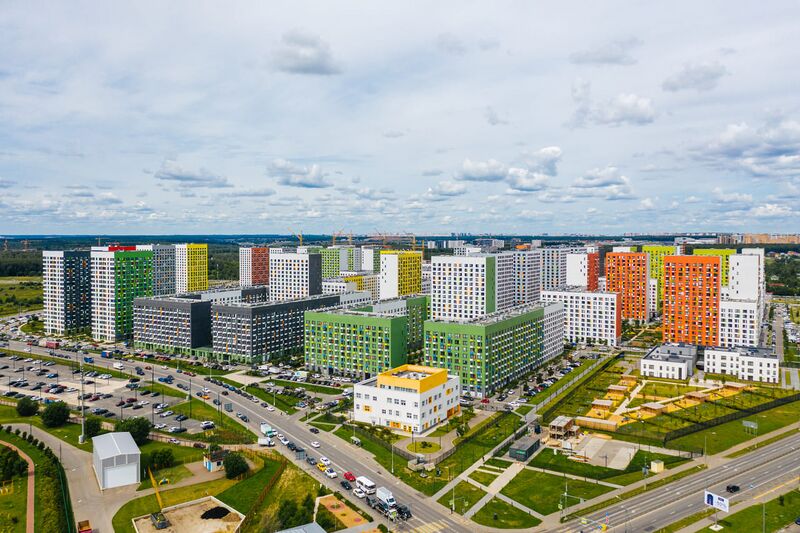 Файл:Modern Apartment Building in Russia.jpg