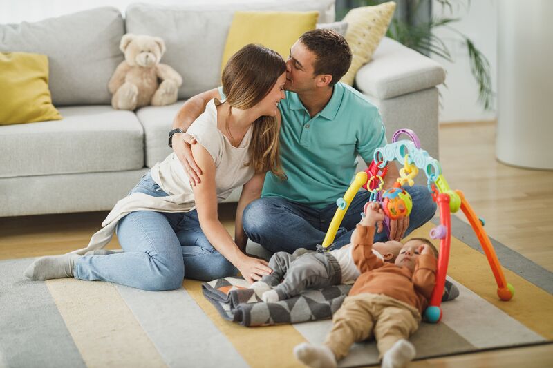Файл:Happy-family 7M3WI08LQH.jpg